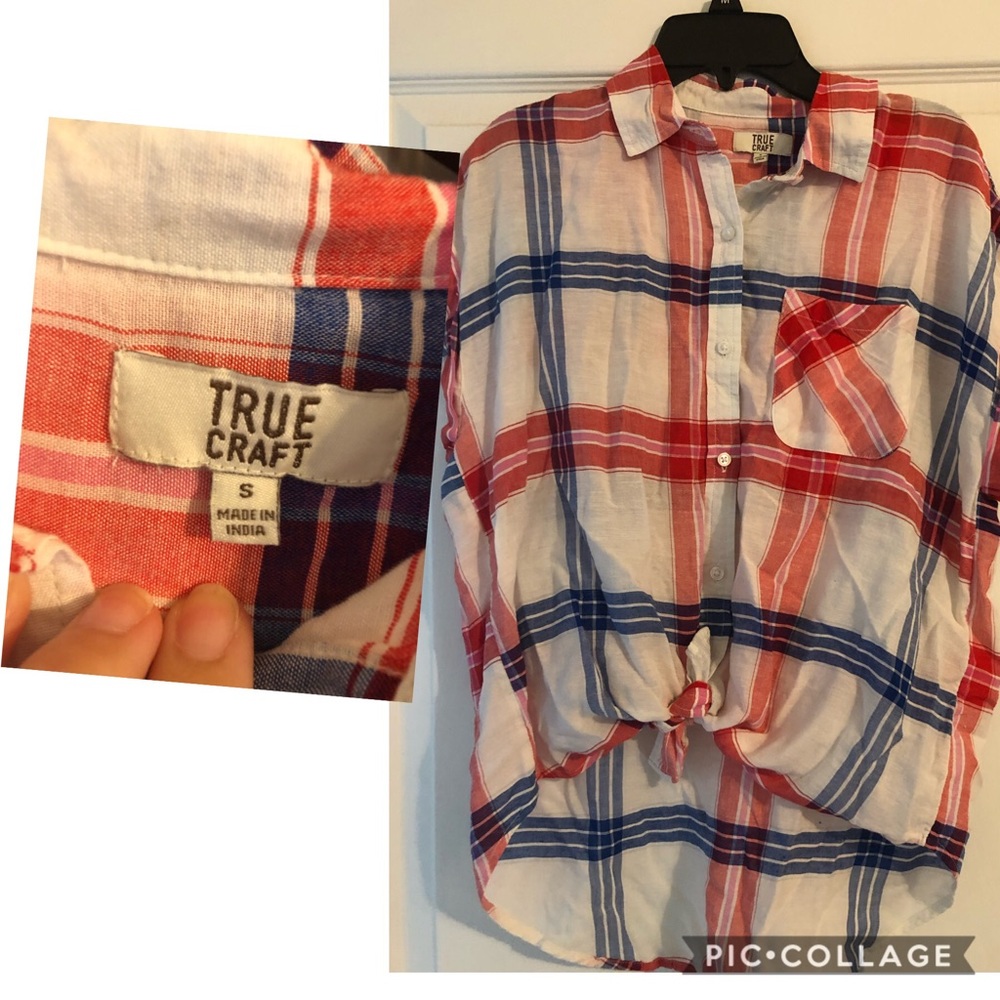 Button up shirt; junior size Small